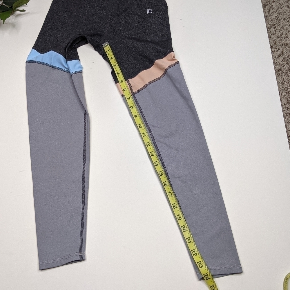 Body Language Kai Color Block High Rise Leggings - Size Small - Picture 8 of 9
